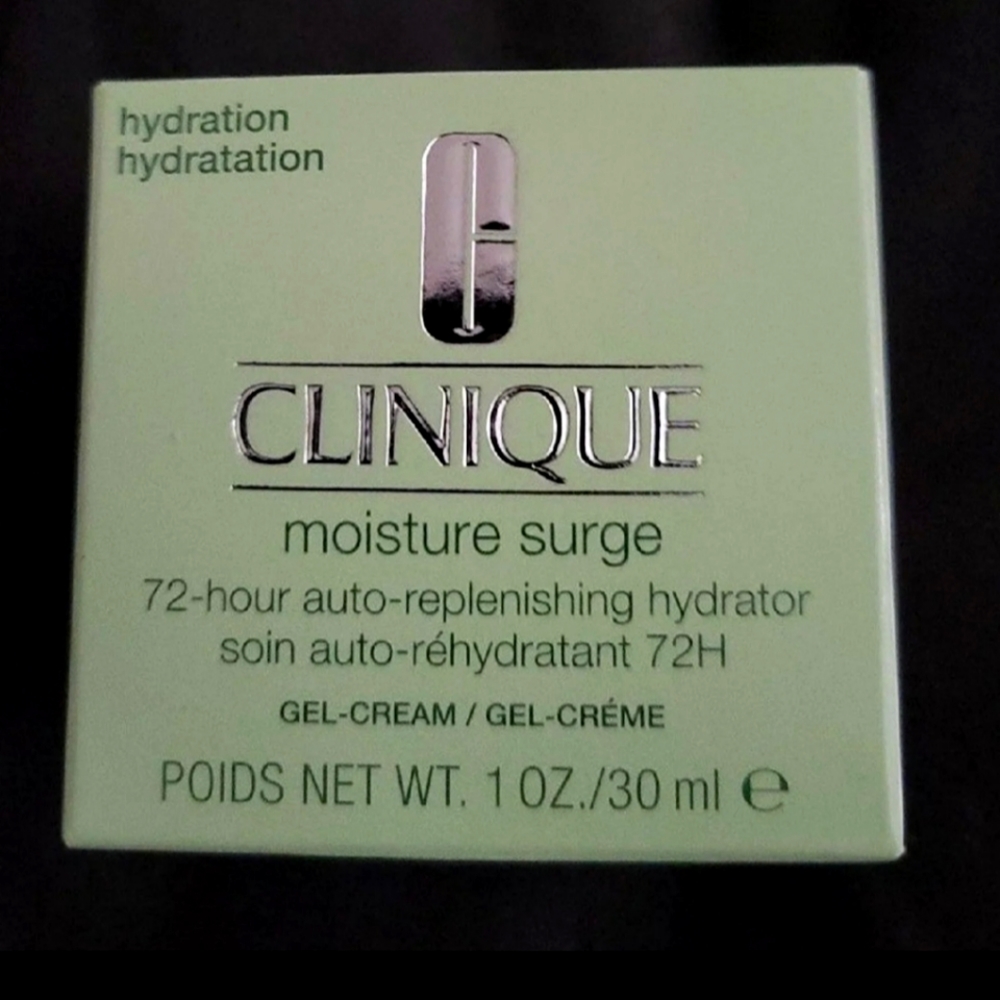 Clinique Moisture Surge